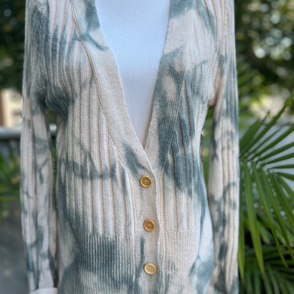 VICI Evangeline Button Down Knit Tye Dye Cardigan Sweater Small